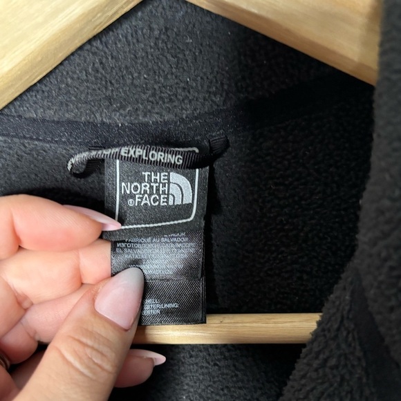 The North Face Women’s Fleece Zip Up Jacket Sz XS - Picture 8 of 9
